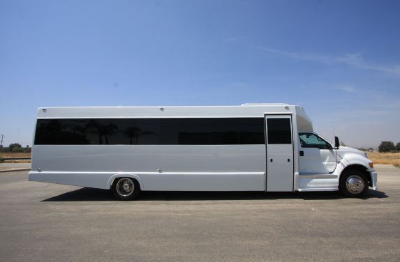 f650-party-bus-2