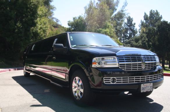 lincoln-navigator-limo-1