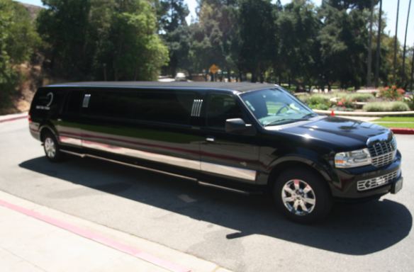 lincoln-navigator-limo-2