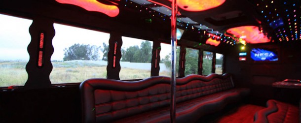 Prom Limo and Party Bus Service in Thousand Oaks, CA