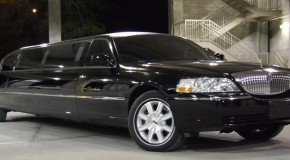 Lincoln Stretch Limo (up to 10 passengers)
