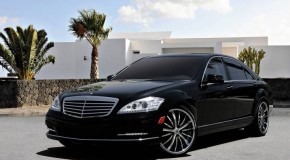 Black Mercedes S550 (Luxury Car Service)